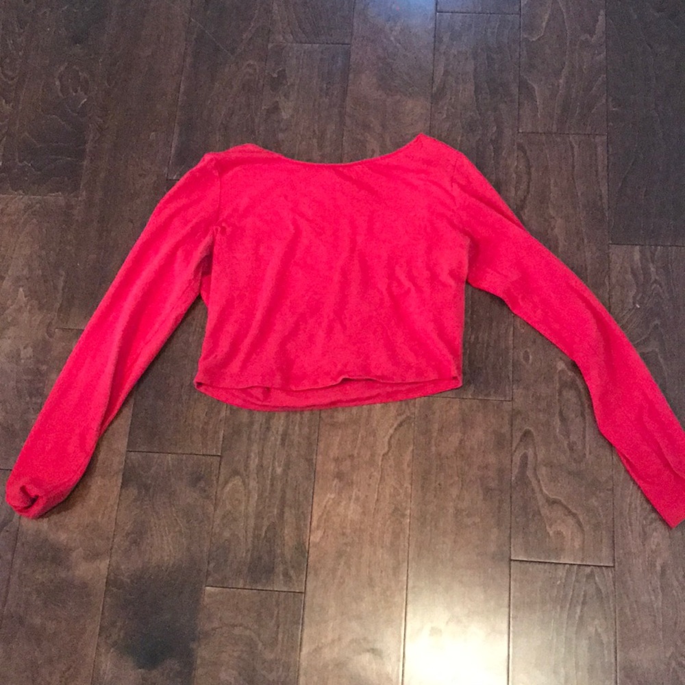 Cute long sleeve red top